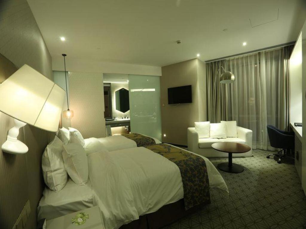 Bund South China Harbour View 4*