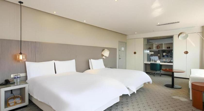 Bund South China Harbour View 4* Shanghai