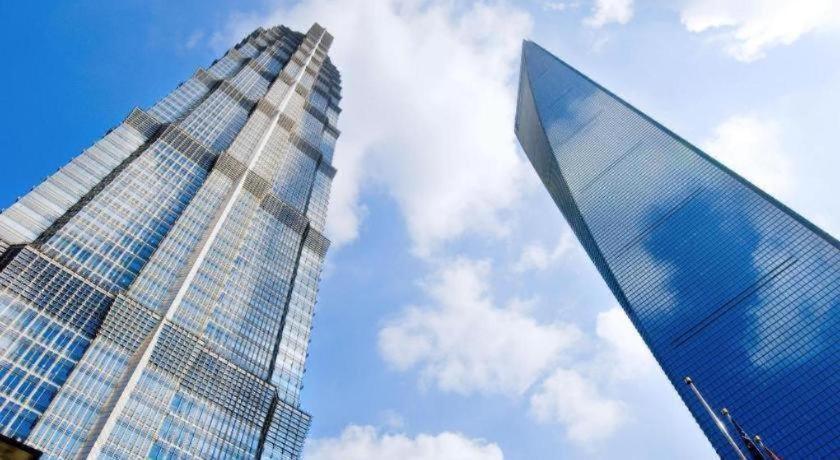 Bund South China Harbour View Hotel 4*