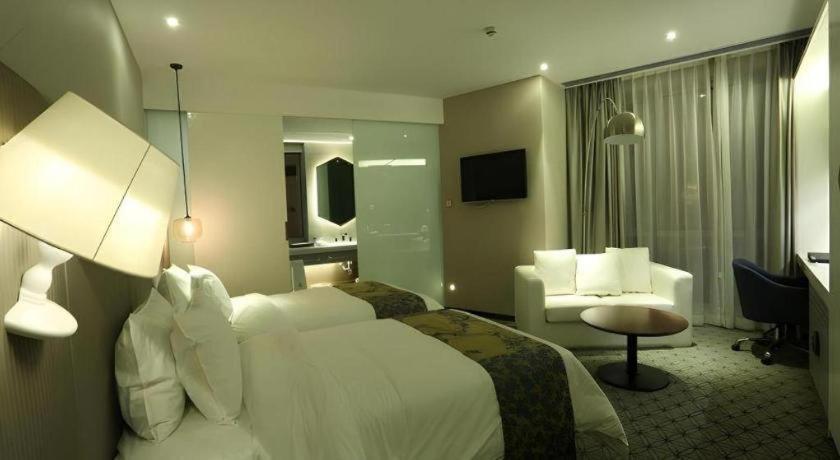 Hotel Bund South China Harbour View Shanghai