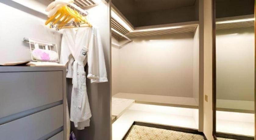 Hotel Bund South China Harbour View 4*