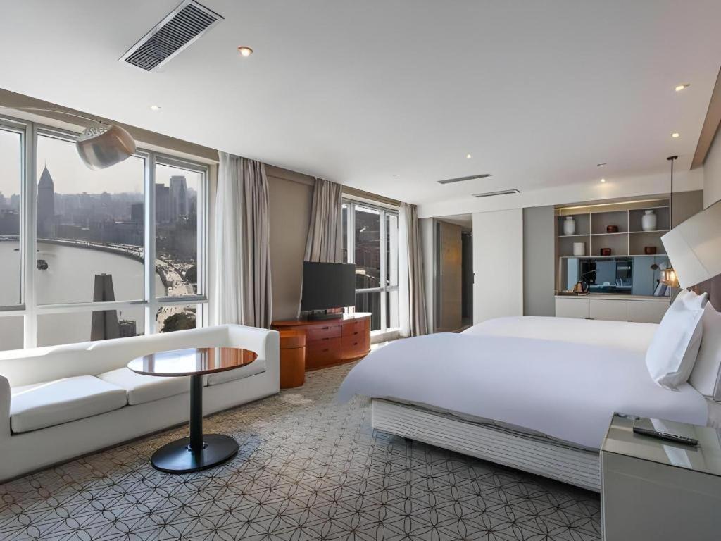 Bund South China Harbour View Hotel